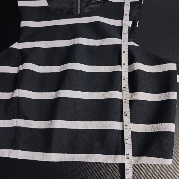 Lulus Cropped Black & White Striped Zip Back Sleeveless Blouse, Size M - Picture 9 of 9